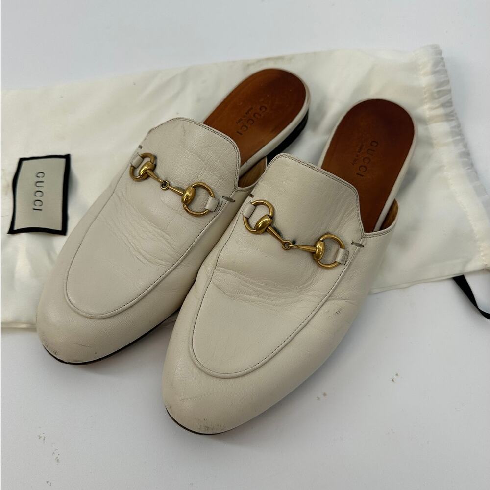 Gucci Cream Leather Loafers with Gold Hardware